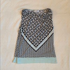 Sleeveless multi color shell
